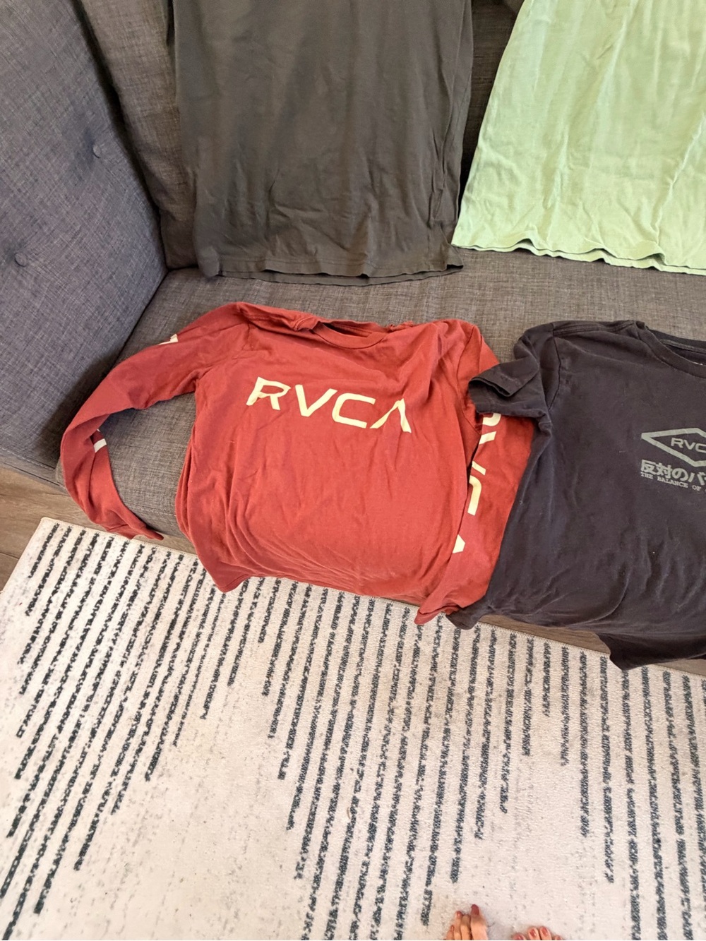 Boys RVCA shirts bundle - Picture 6 of 12